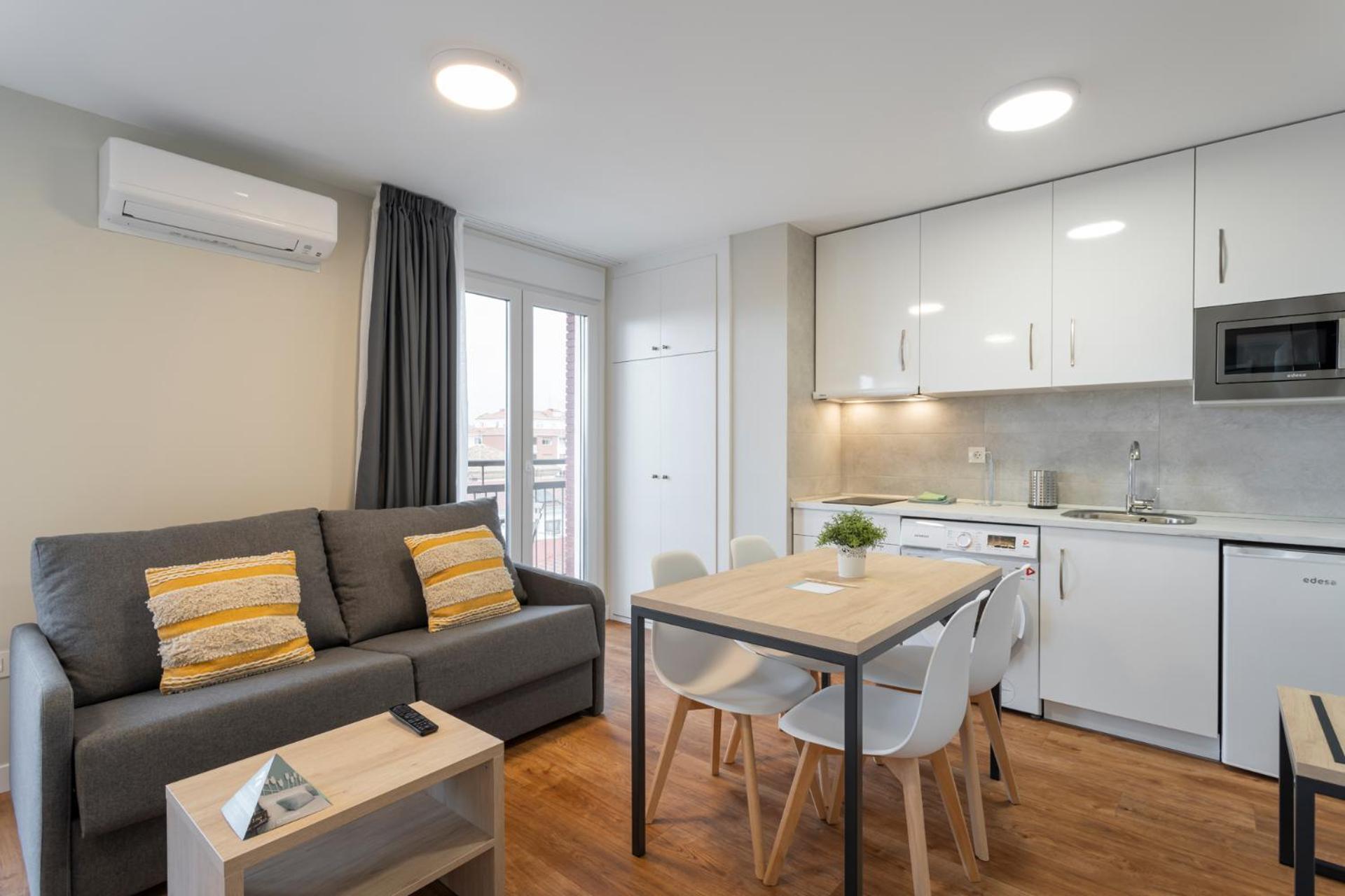 Alda Palencia Catedral Aparthotel Екстериор снимка