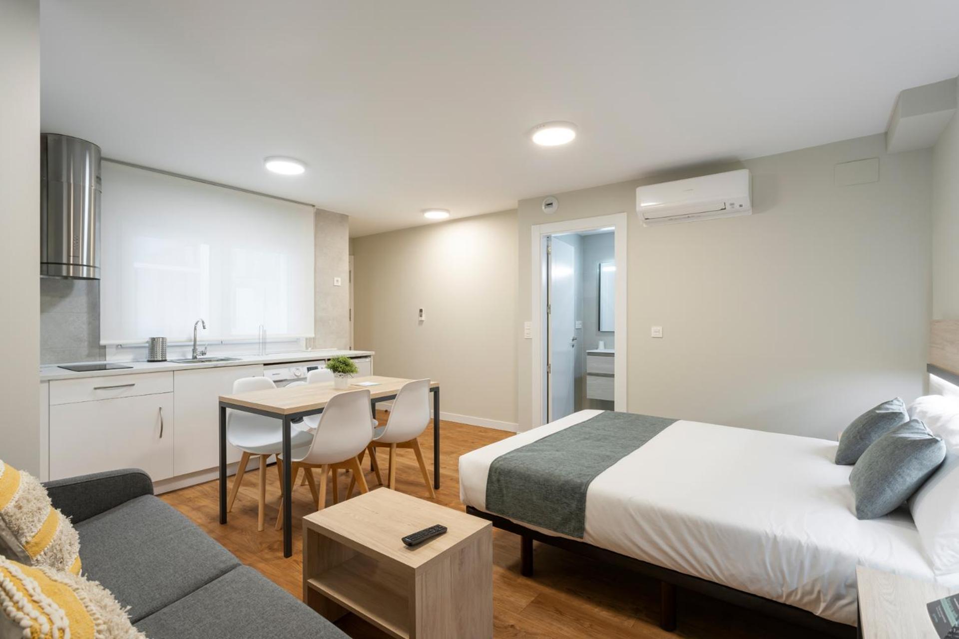 Alda Palencia Catedral Aparthotel Екстериор снимка